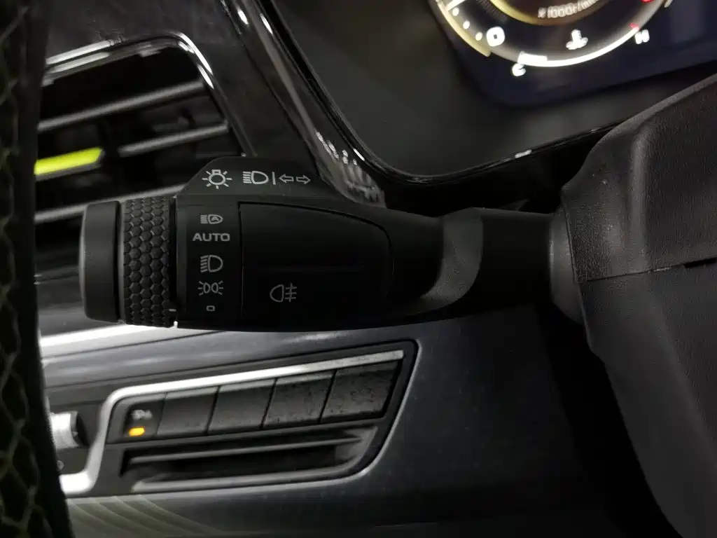 Geely Xingyue S — миниатюра 21