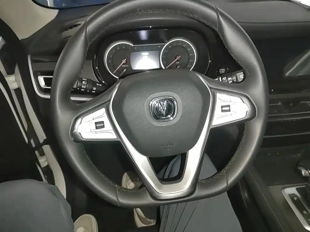 Changan CS35PLUS — миниатюра 11