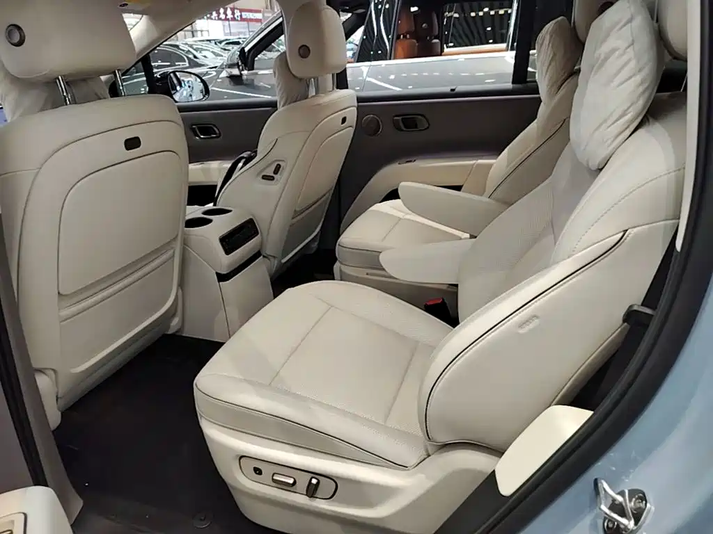 Li Auto Идеальный I8 — миниатюра 17