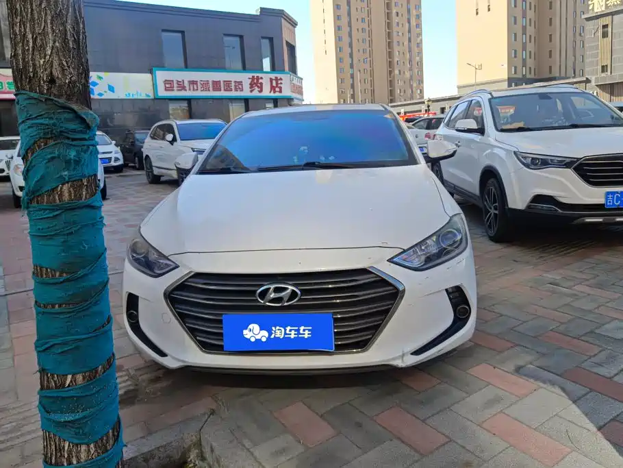 Hyundai Elantra — миниатюра 2