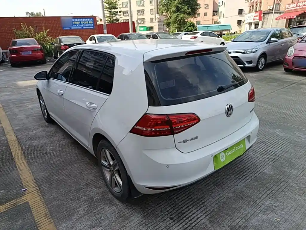 Volkswagen Golf — миниатюра 4