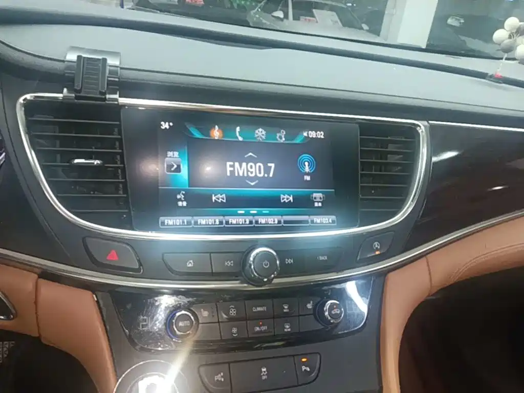 Buick LaCrosse — миниатюра 11