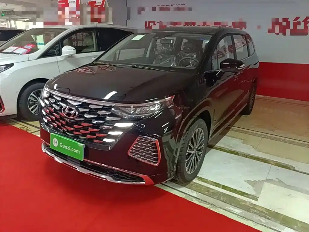 Купить Hyundai Custo