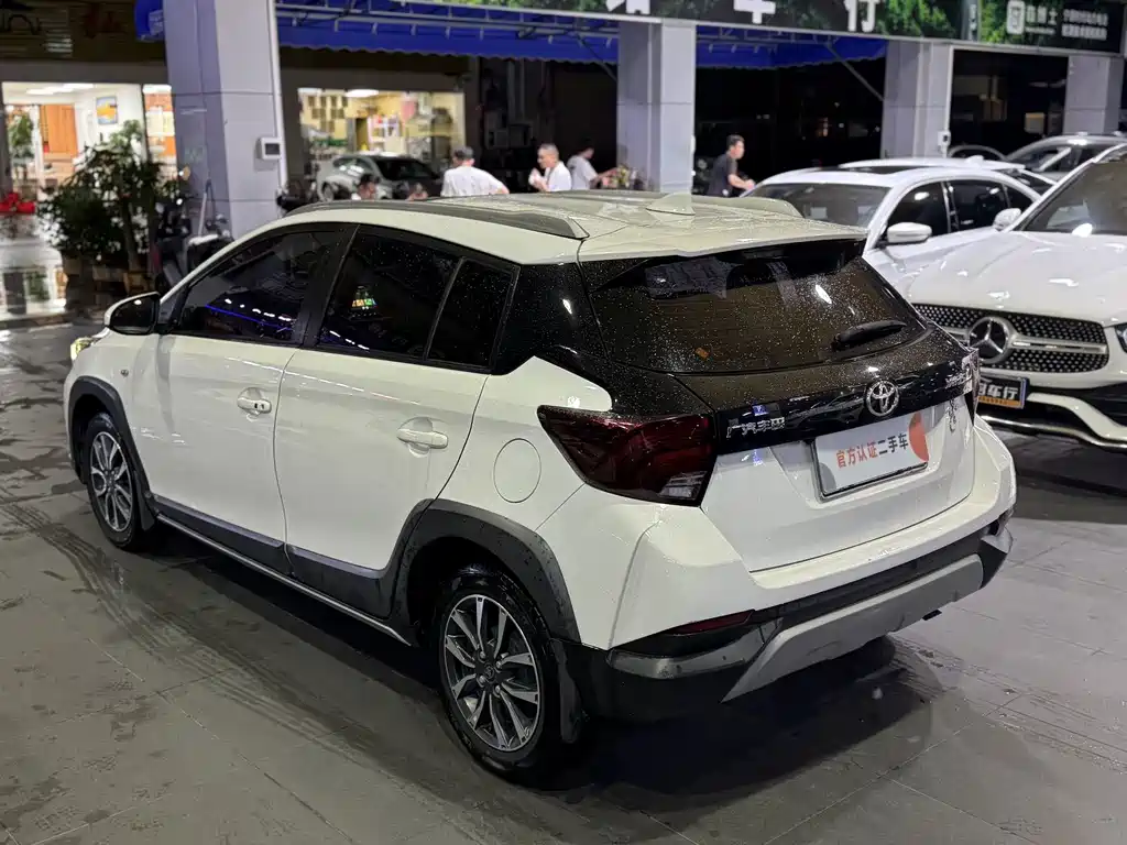Toyota Yaris L — миниатюра 6