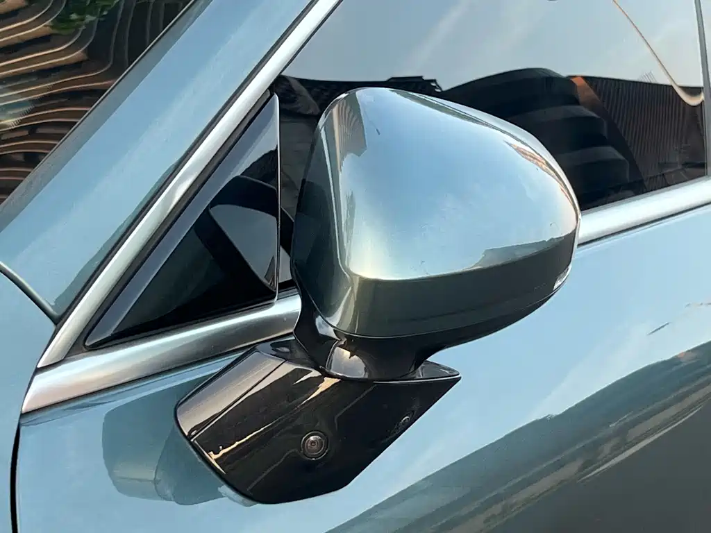 XPeng P7 — миниатюра 31