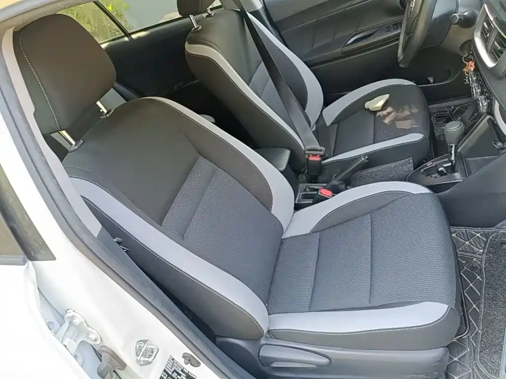 Toyota Yaris L — миниатюра 25