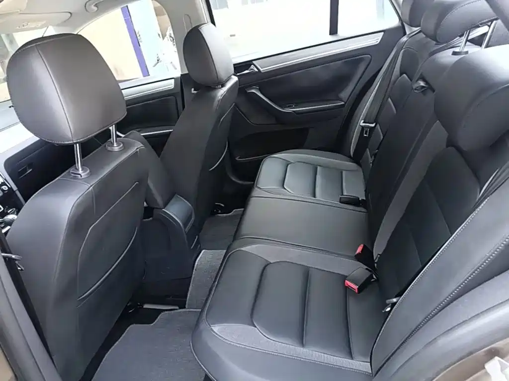 Volkswagen Bora — миниатюра 17
