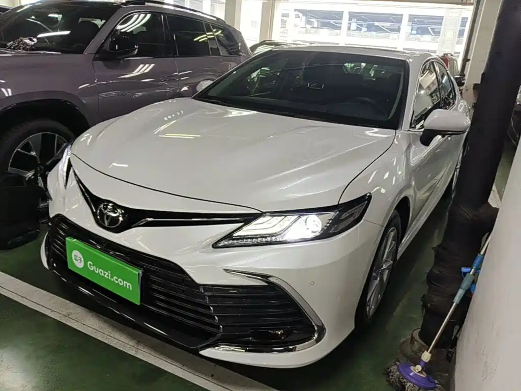 Toyota Camry 2021 2.0G Luxury