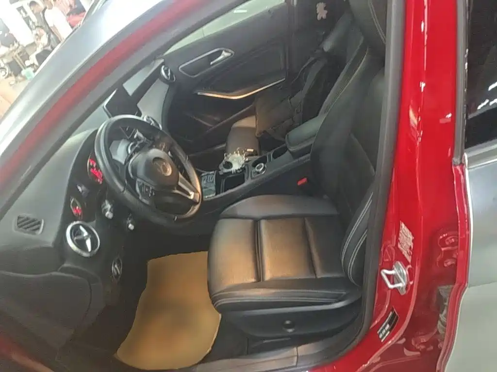 Mercedes-Benz GLA — миниатюра 15