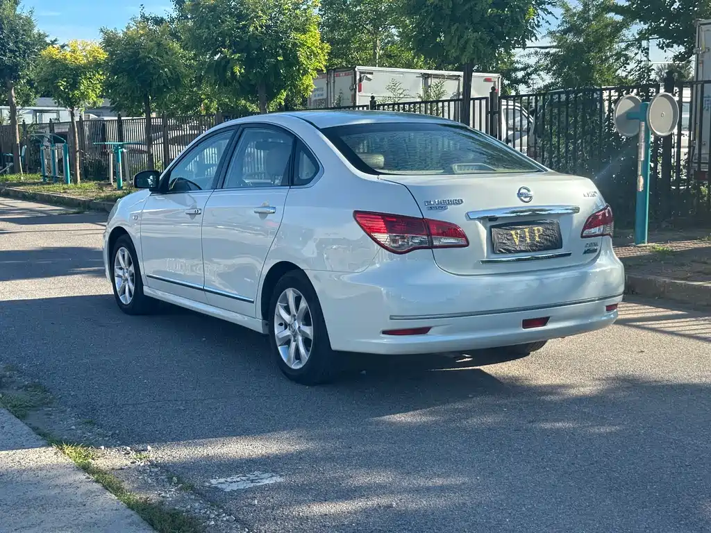 Nissan Sylphy 2009 2.0XL CVT