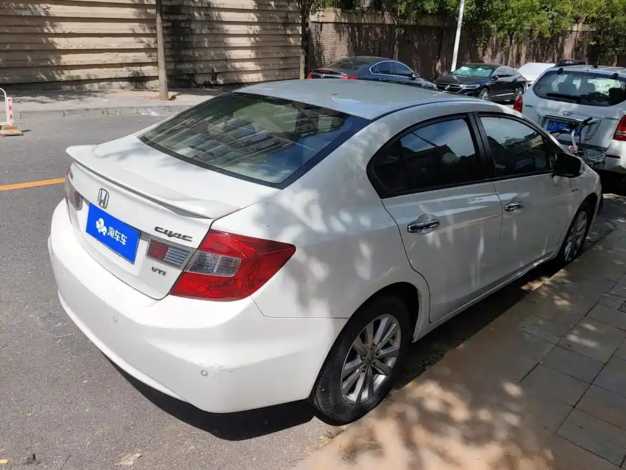 Honda Civic — миниатюра 3