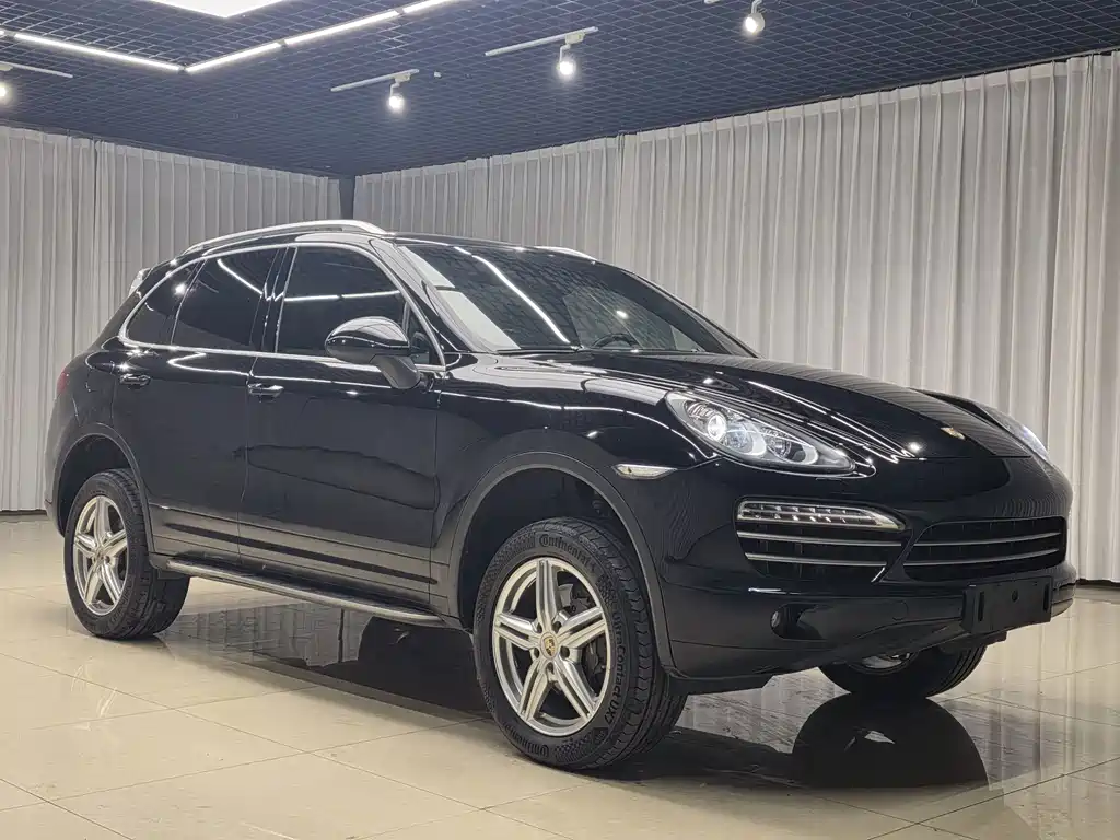 Porsche Cayenne — миниатюра 3