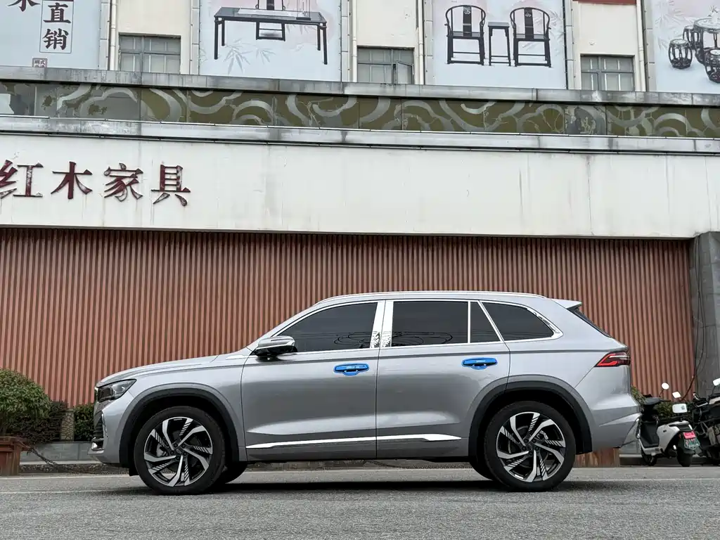 Geely Xingyue L — миниатюра 10