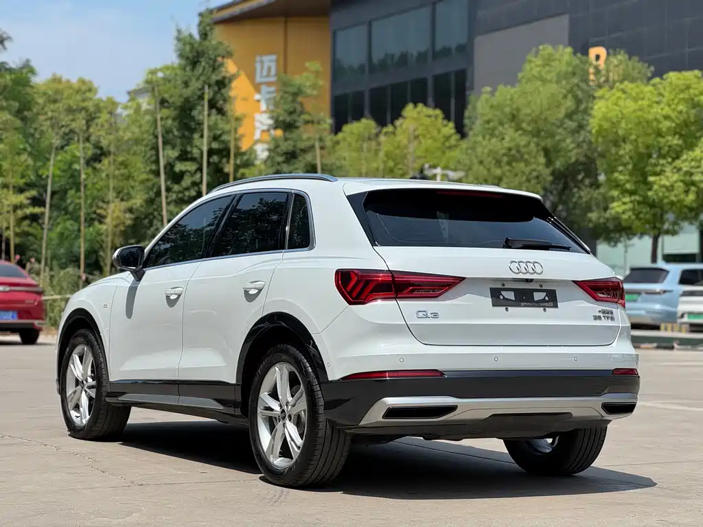 Audi Q3 2022 35 TFSI