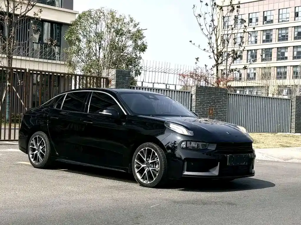 Lynk & Co 03 — миниатюра 3