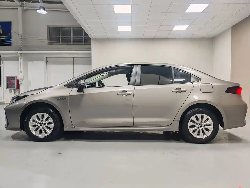 Toyota Corolla — миниатюра 13