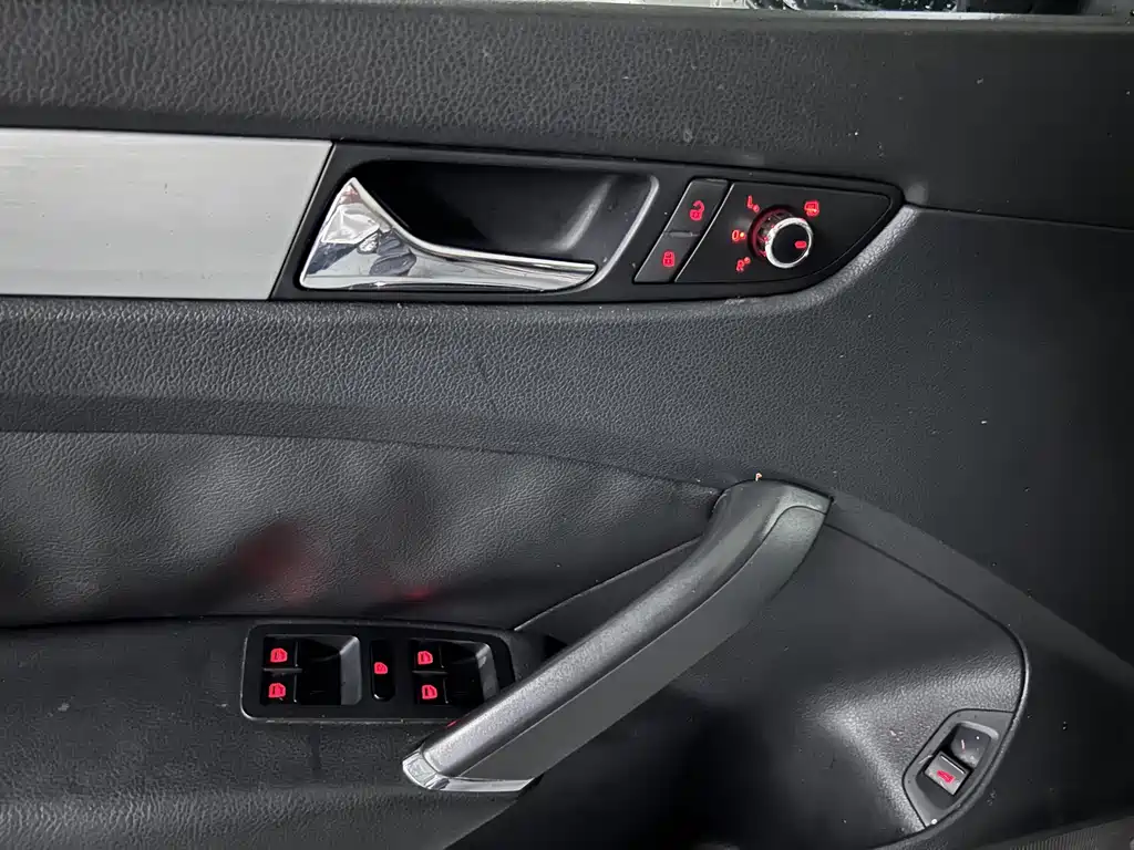 Volkswagen Passat — миниатюра 12