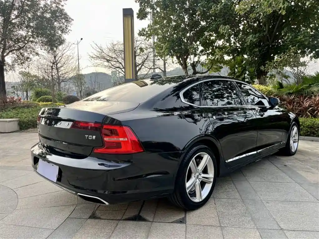 Volvo S90 2020 T5 Luxury