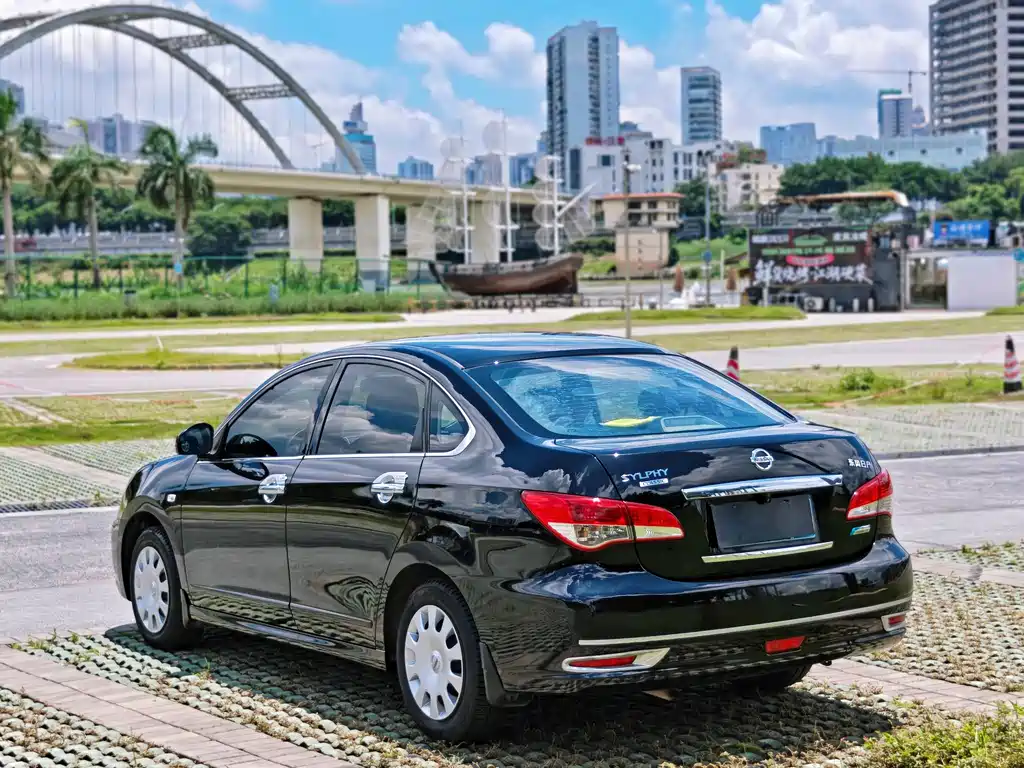 Nissan Sylphy — миниатюра 6