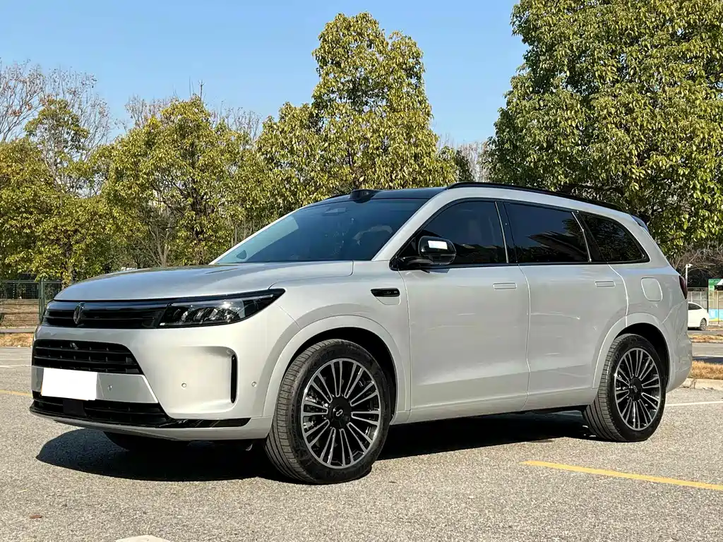 AITO Wenjie AITO M7