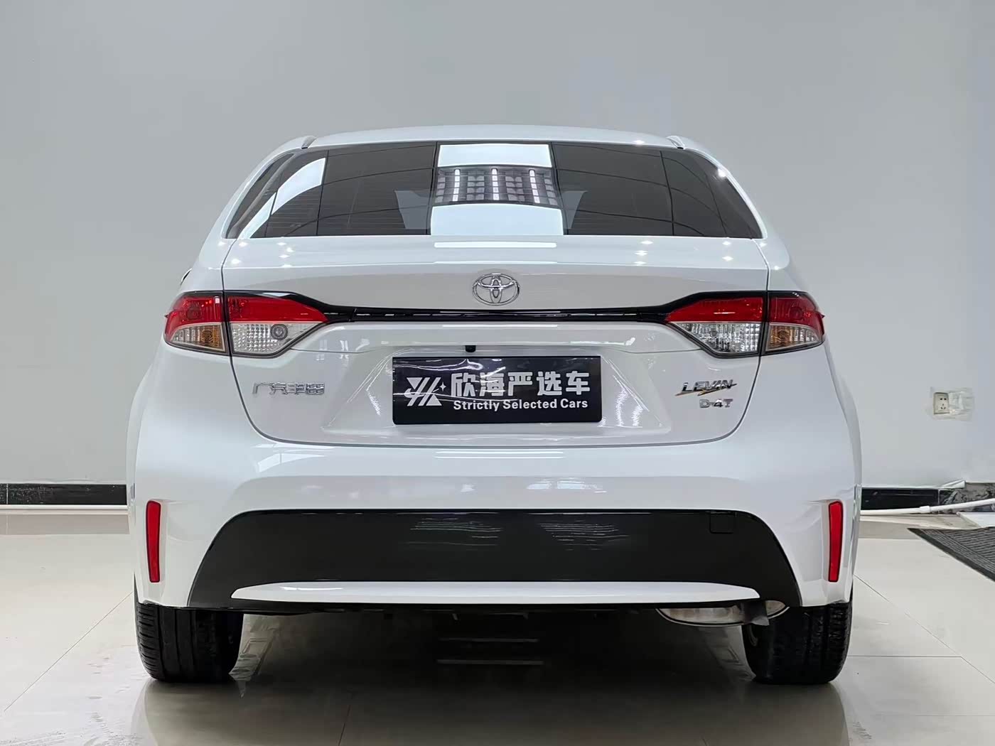 Toyota Levin 1.2 л 2022 г. Белый, пробег 27000 км