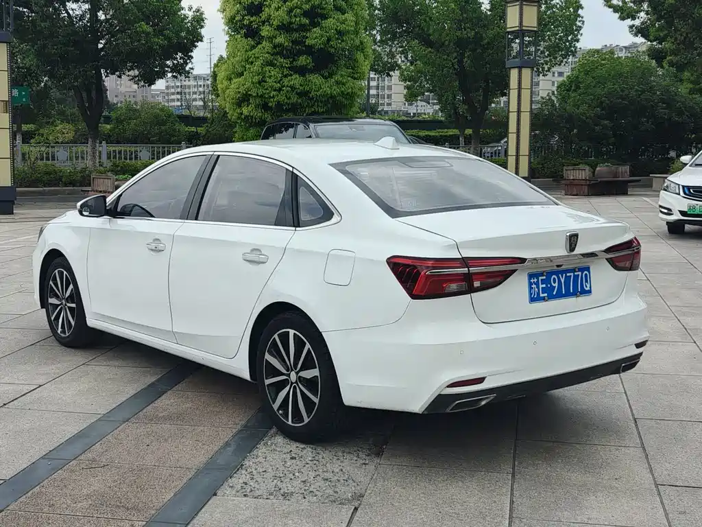 Roewe i6 Classic — миниатюра 6