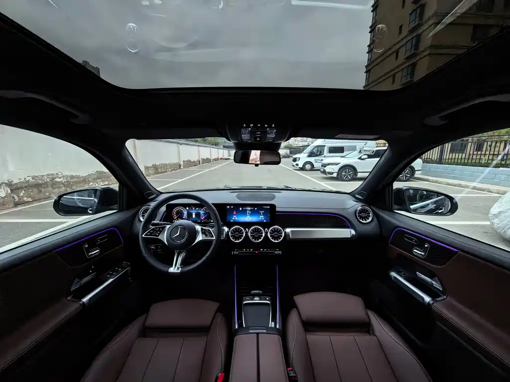 Mercedes-Benz GLB — миниатюра 8