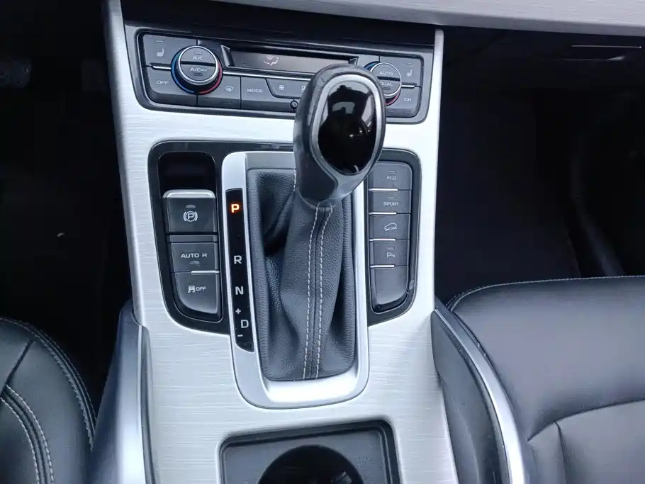 Geely Boyue — миниатюра 16
