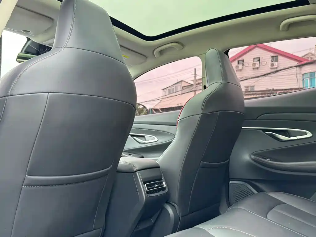 Changan UNI-T — миниатюра 9