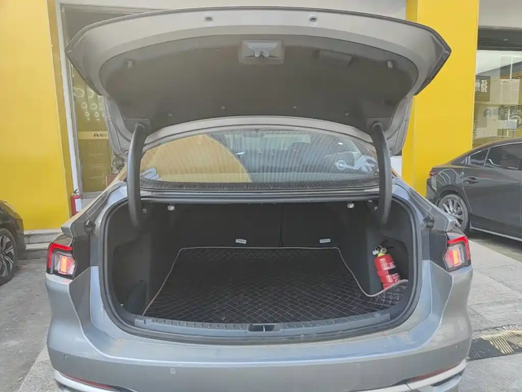Ford Mondeo — миниатюра 19