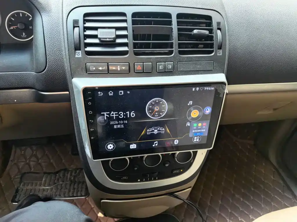Buick GL8 — миниатюра 9