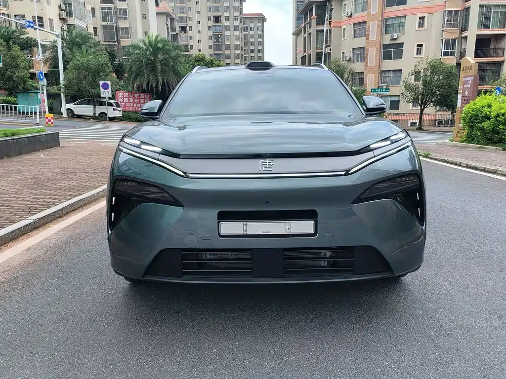 BYD Tang L L 2025 DM 200KM Flagship