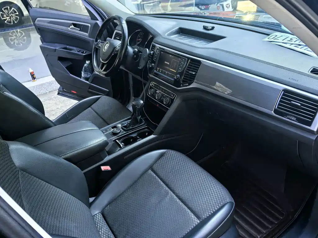 Volkswagen Teramont — миниатюра 9