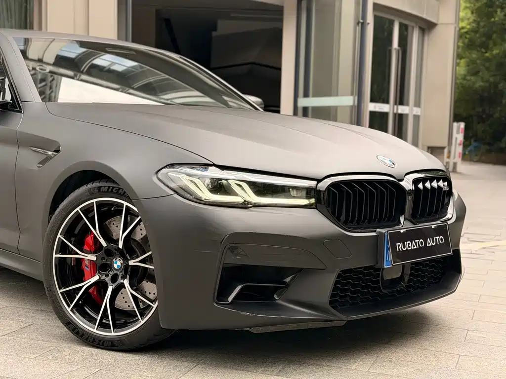 BMW M5 — миниатюра 9