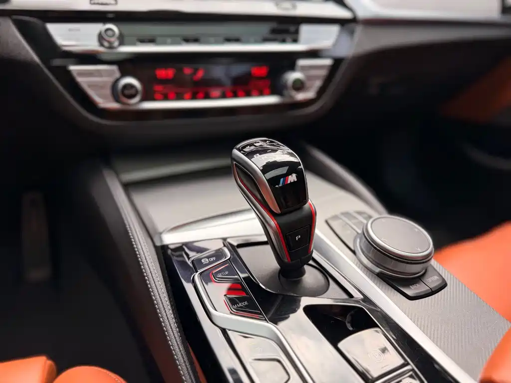 BMW M5 — миниатюра 19