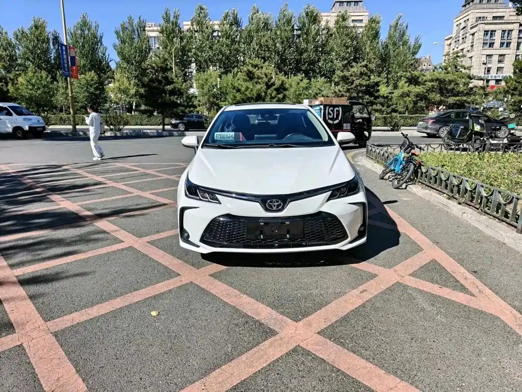 Toyota Corolla — миниатюра 3