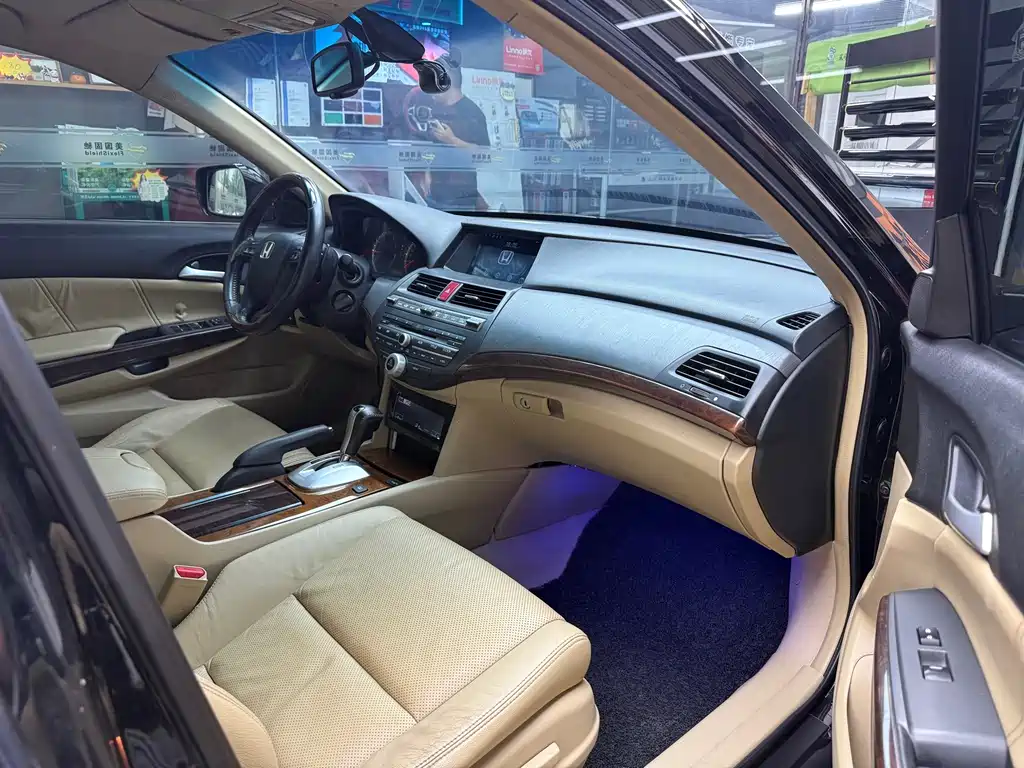 Honda Accord — миниатюра 5