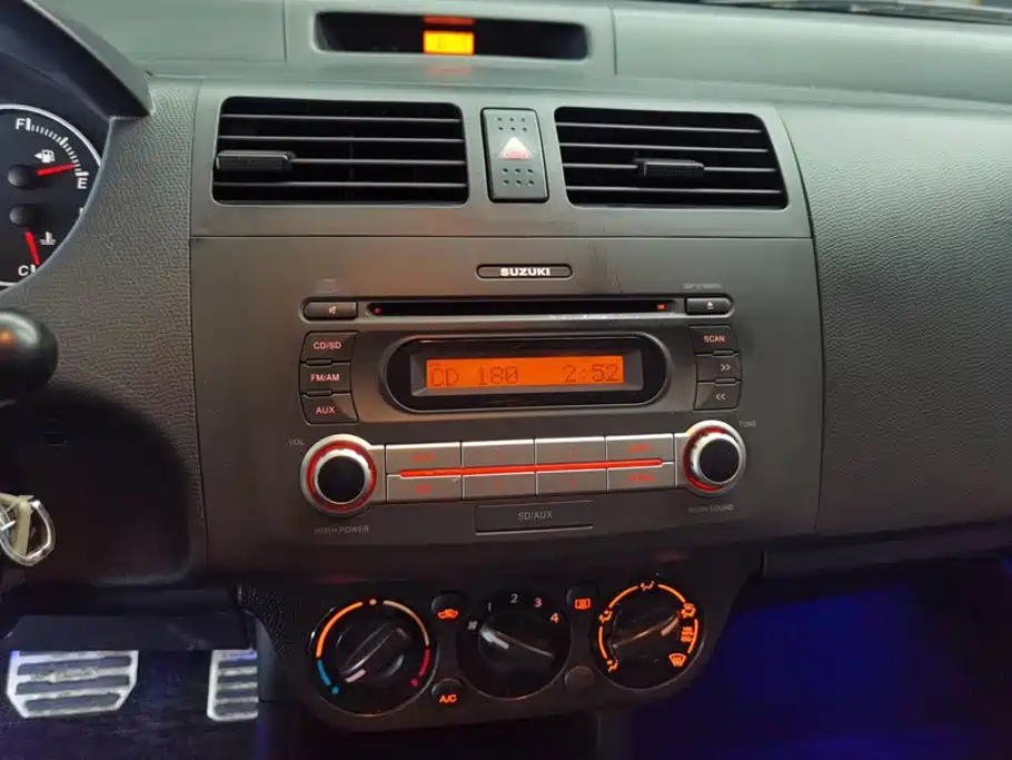 Suzuki Swift — миниатюра 13
