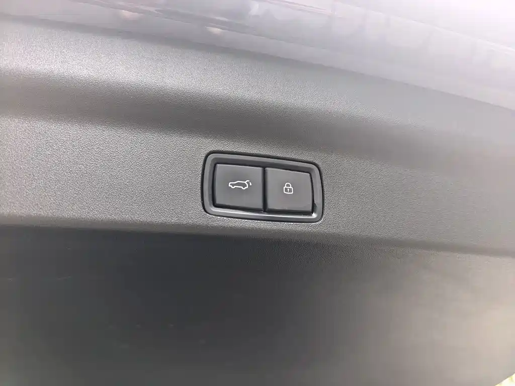 Li Auto Li L7 — миниатюра 17