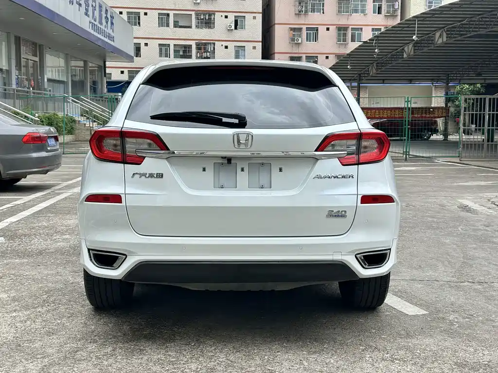 Honda Avancier — миниатюра 6