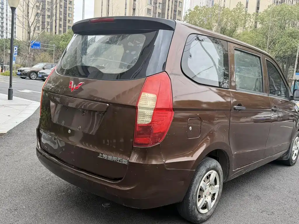 Wuling Hongguang — миниатюра 9