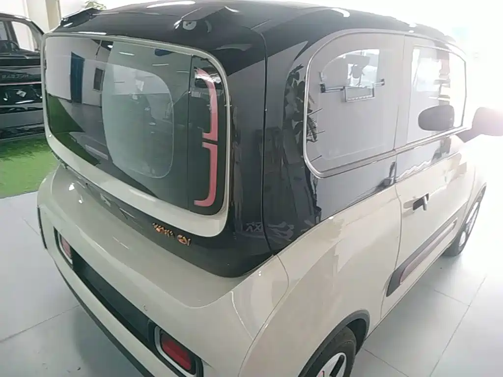 Baojun KiWi EV — миниатюра 7