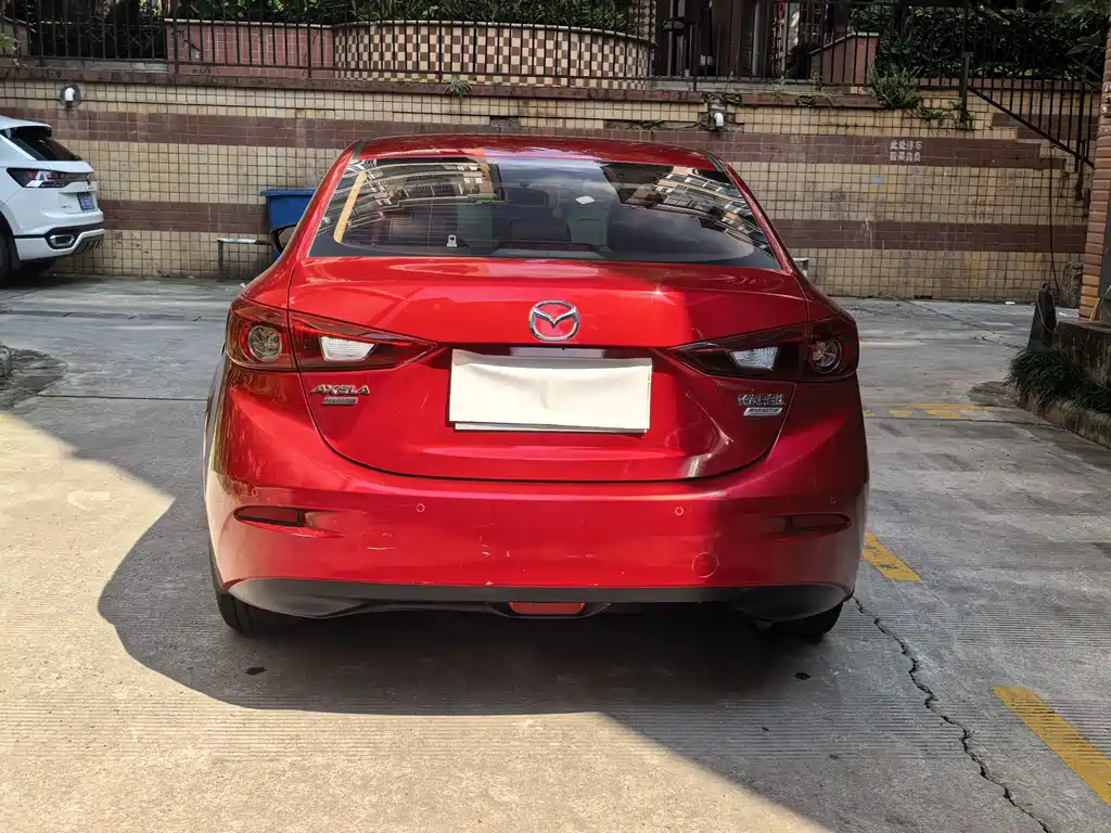 Mazda 3 Axela — миниатюра 10