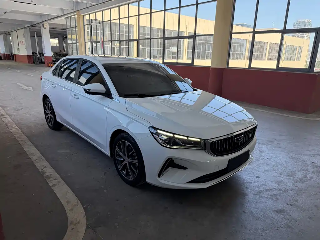 Geely Emgrand — миниатюра 3