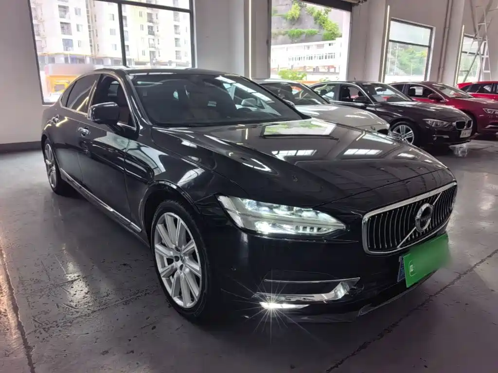 Volvo S90 — миниатюра 4