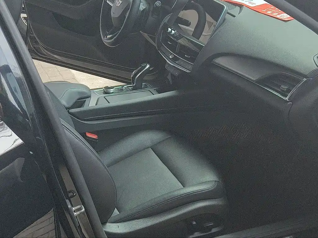 Cadillac CT5 — миниатюра 4