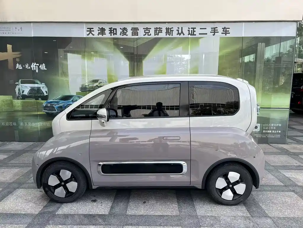 Baojun KiWi EV — миниатюра 3
