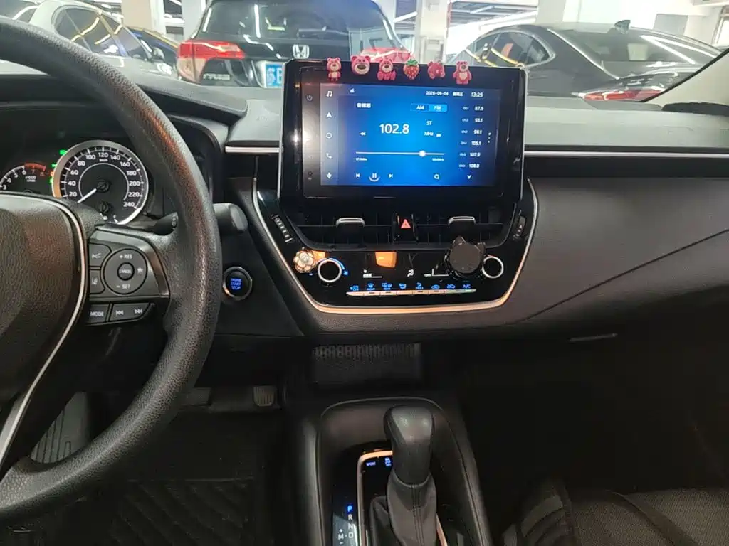 Toyota Corolla — миниатюра 13