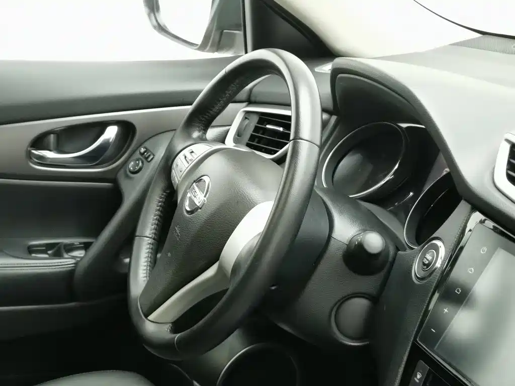Nissan X-Trail — миниатюра 22
