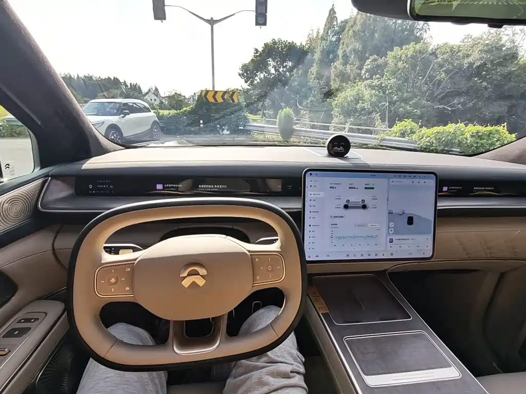 NIO ES9 — миниатюра 6